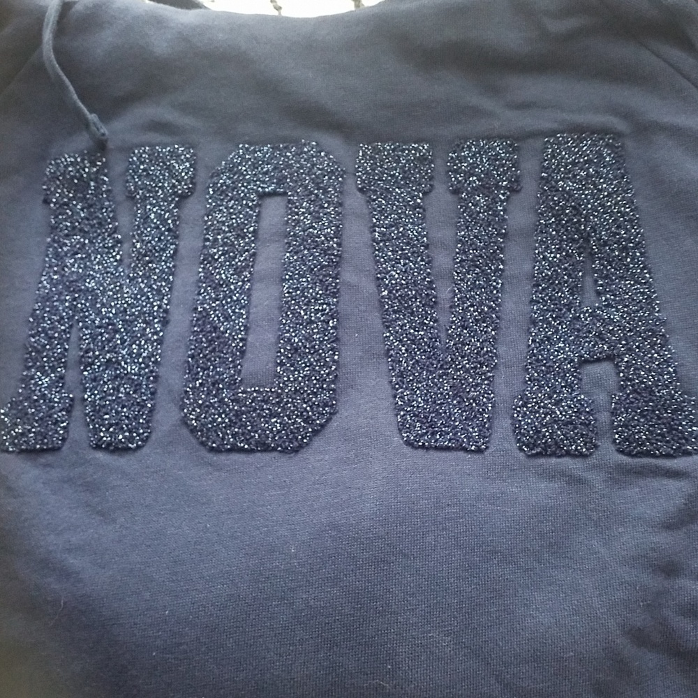 NWT VS Pink Blue Villanova Wildcats Hoodie. - Picture 5 of 5